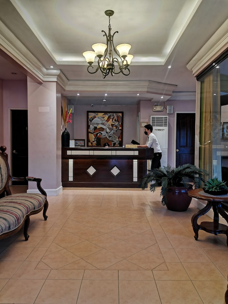 Casa Leticia Business Inn