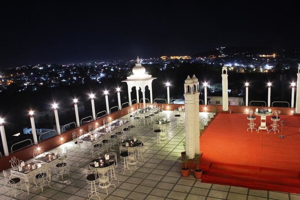 Regenta Central Mewargarh, Near Biological park