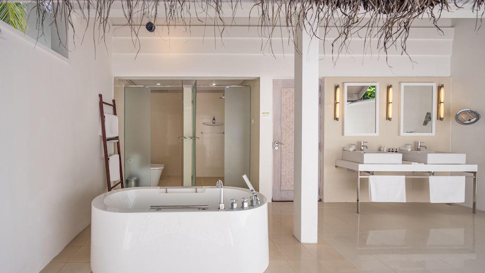 NH Maldives Kuda Rah Resort