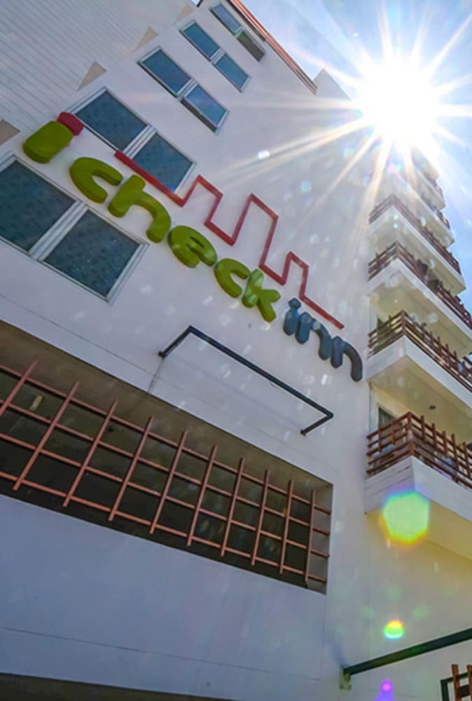 iCheck Inn Residences Sathorn