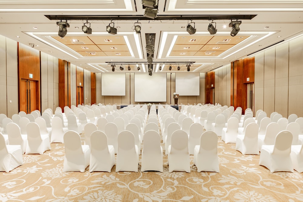 Lotte Hotel Saigon