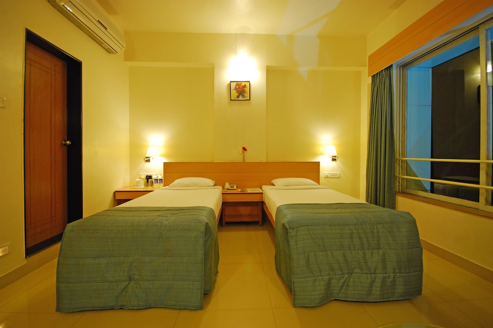 Hotel Phoenix Koregaon Park