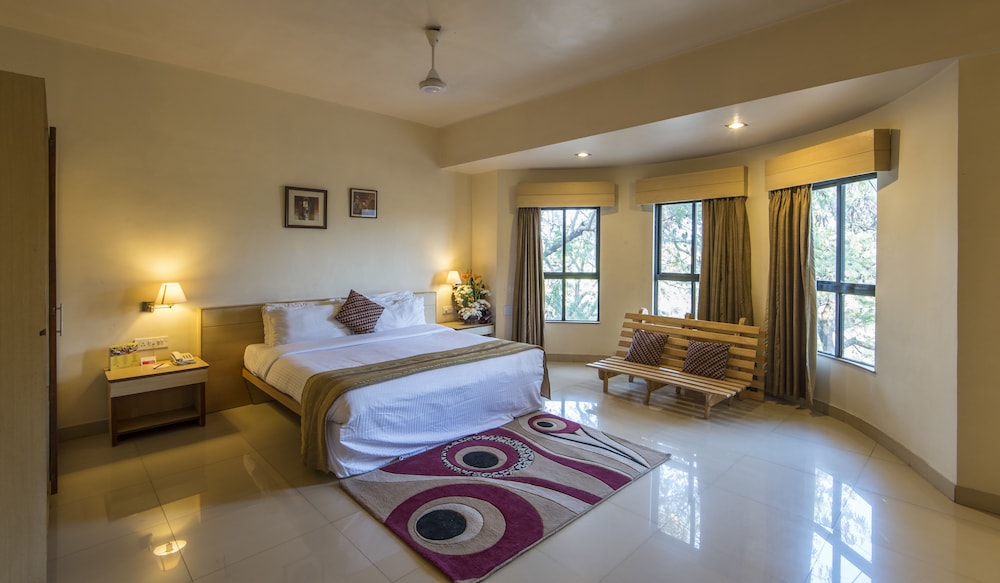 Hotel Phoenix Koregaon Park