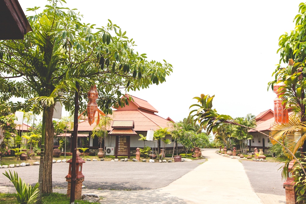 Silamanee Resort And Spa