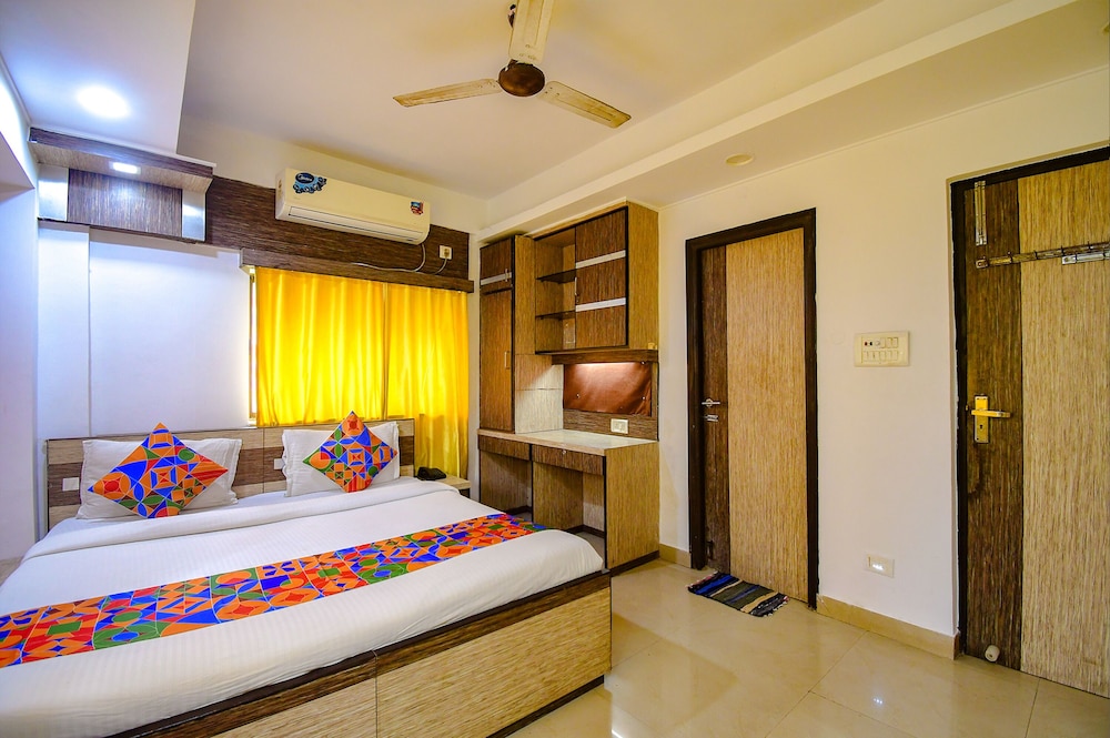 Super OYO Flagship Adri Hotels 2 Near Dum Dum Metro Station