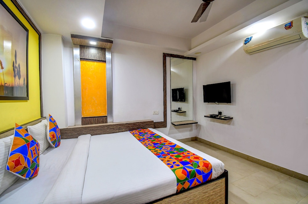 Super OYO Flagship Adri Hotels 2 Near Dum Dum Metro Station