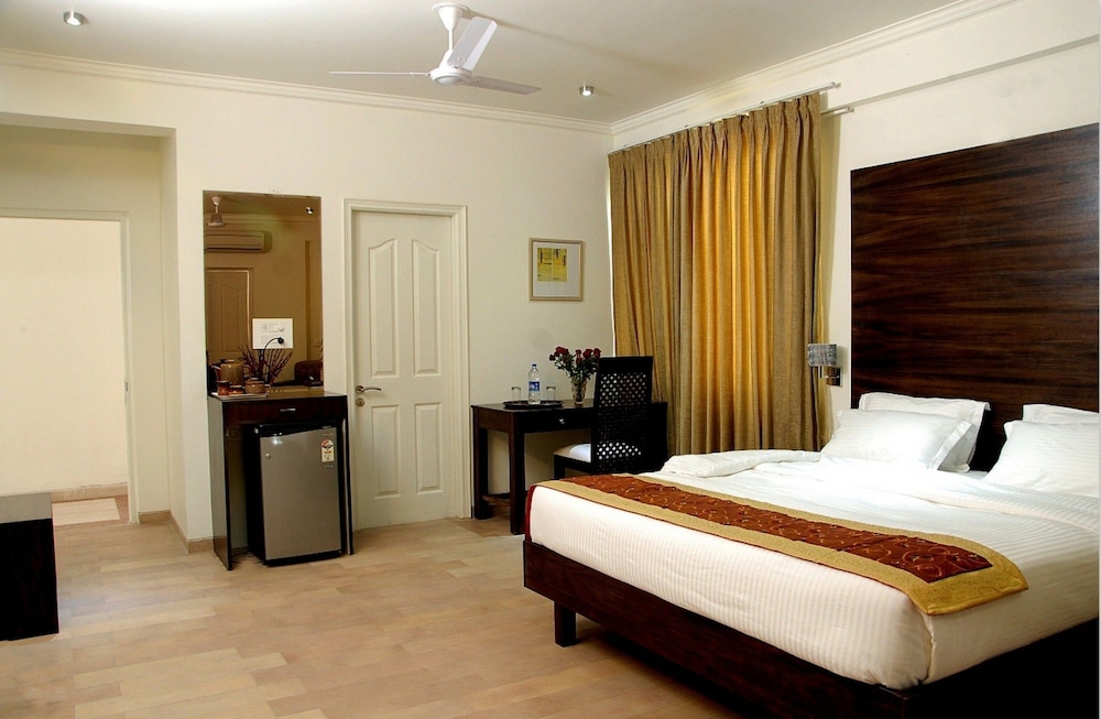 66 Residency-A Boutique Hotel
