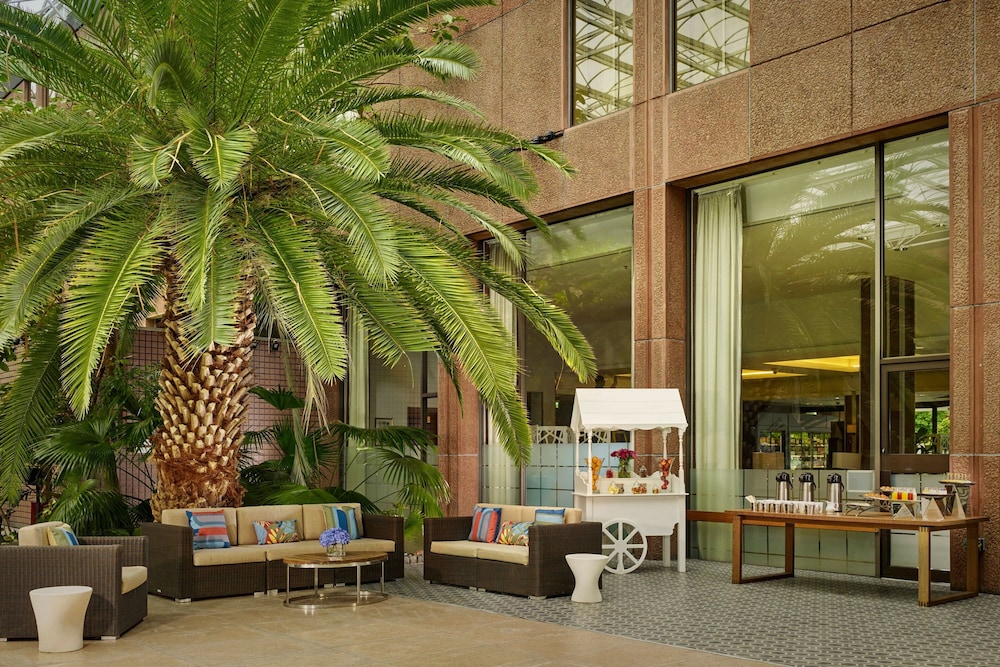 Sheraton Skyline Hotel London Heathrow
