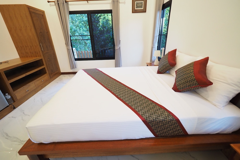 Chanapha Residence