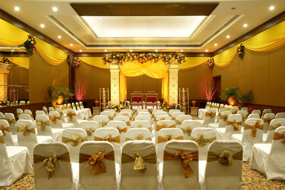 Hotel Express Residency Vadodara