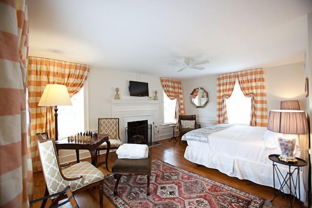 The Farmhouse at Veritas