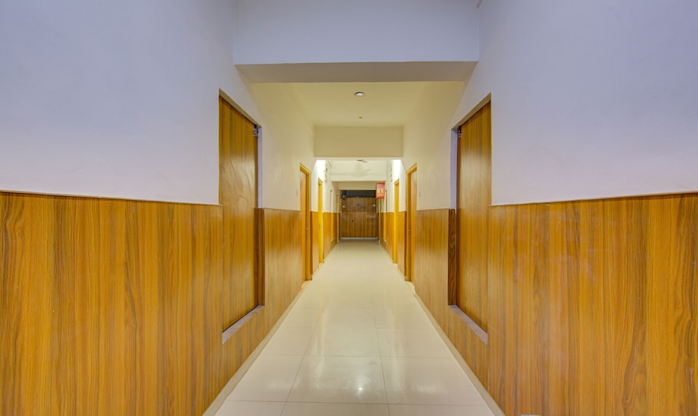 Itsy Hotels Satya Shree