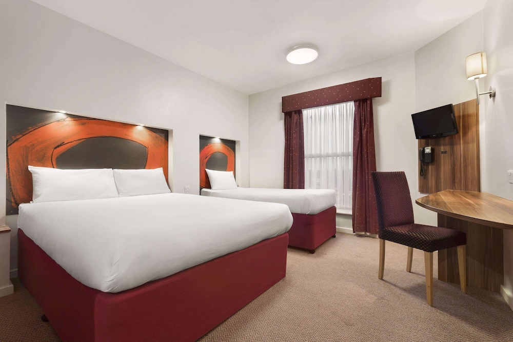 Ramada by Wyndham London Stansted Airport
