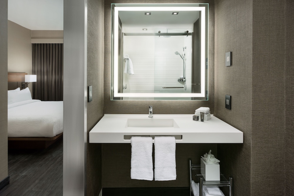 AC Hotel by Marriott New York Times Square