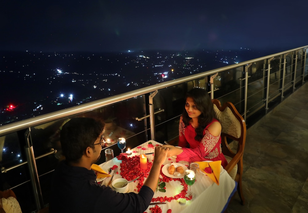 Amber Dale Luxury Hotel & Spa, Munnar