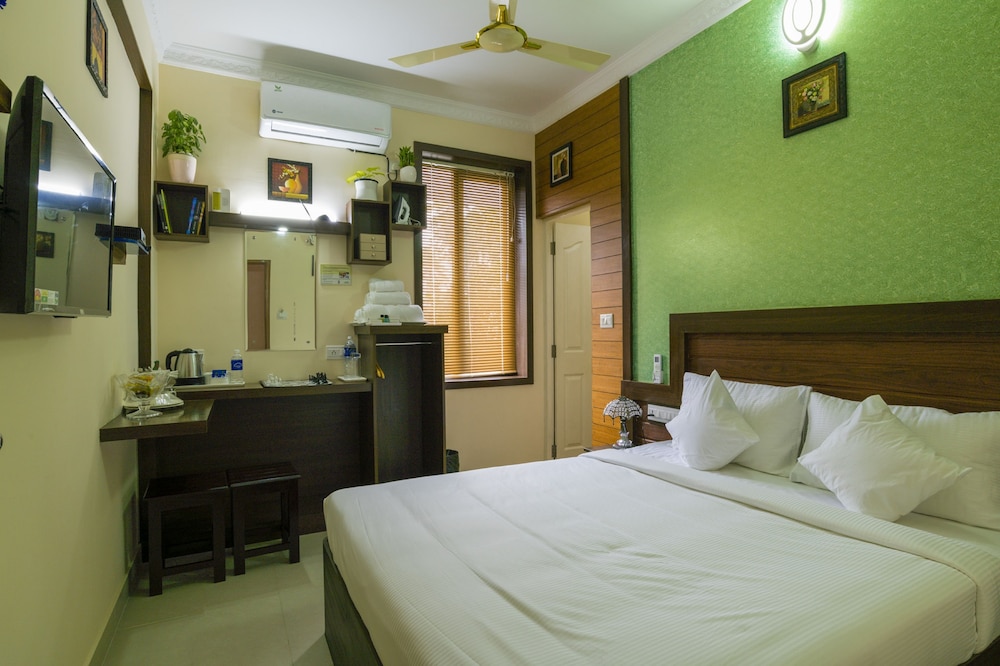 Blue bell airport hotel