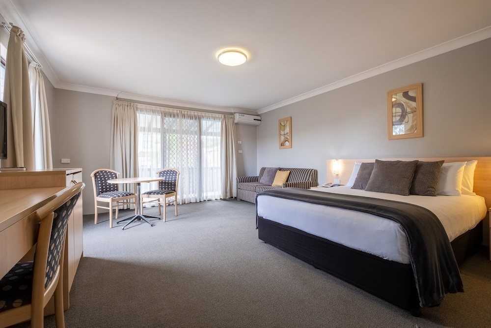 Maclin Lodge Motel