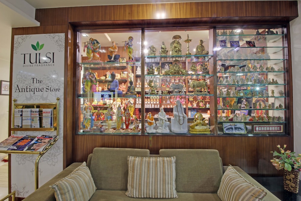 Marigold  - Newly Renovated Hotel