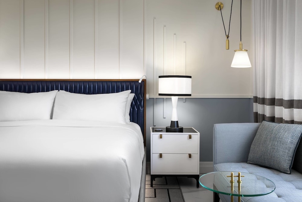 Cadillac Hotel & Beach Club, Autograph Collection