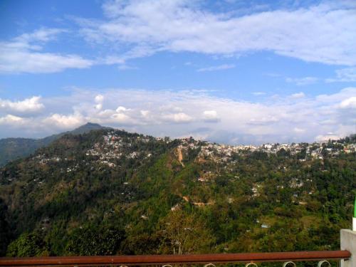 Divyaraa Breathing Stone Kalimpong