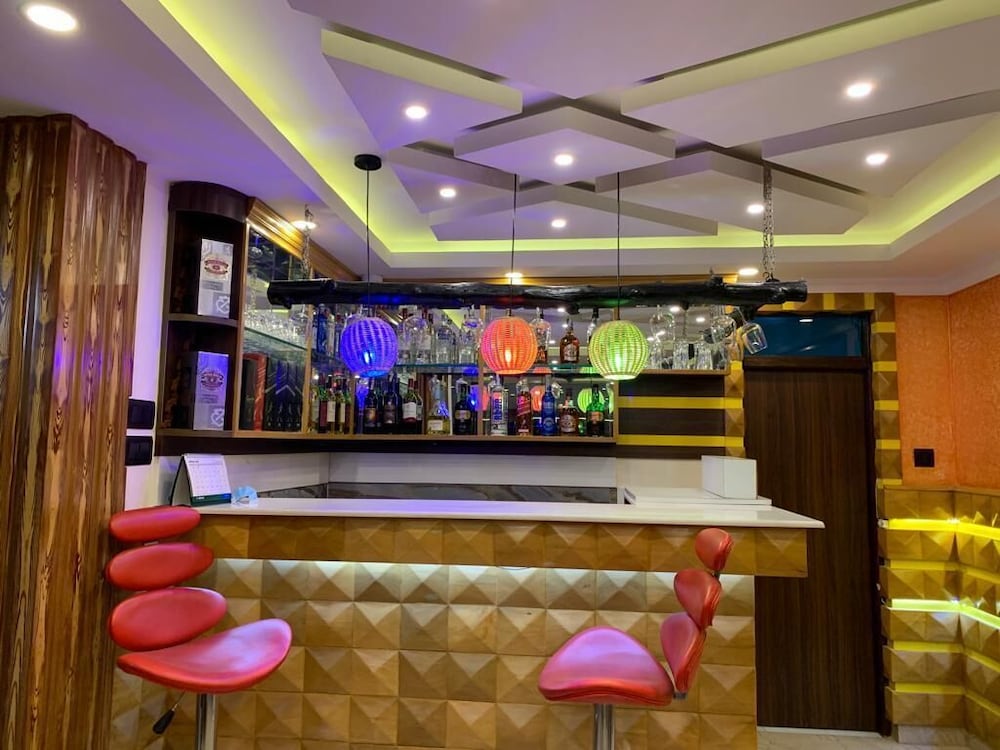 Grand Yak Boutique Hotel
