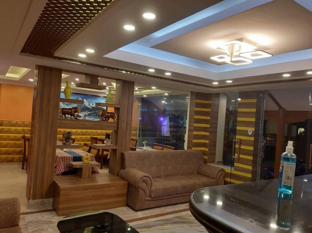 Grand Yak Boutique Hotel