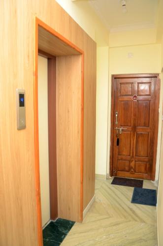Hari Iyer Residency