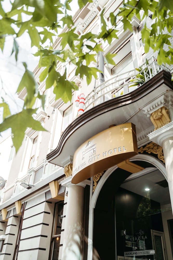 Auckland City Hotel
