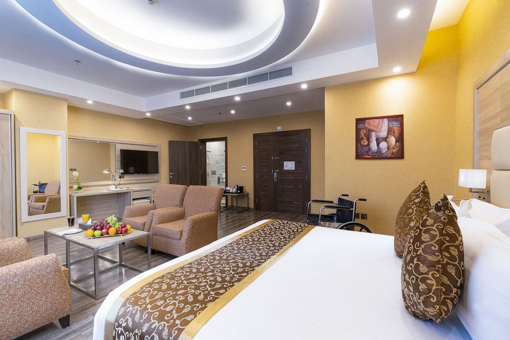 Iridium 70 Hotel