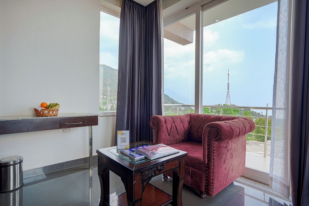 Aliza Inn And Suites By SRS Hotels