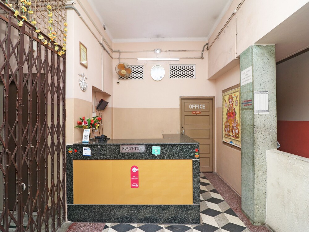 SPOT ON 39527 Hotel Saraogi