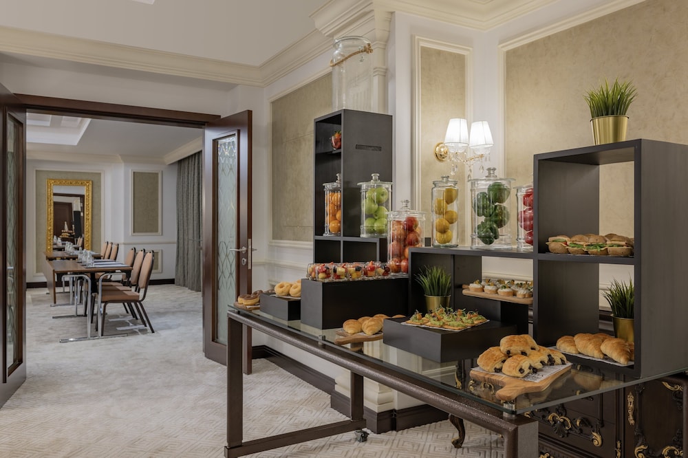 Riviera Rayhaan by Rotana Doha