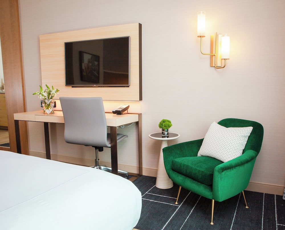 Kimpton Hotel Wilshire by IHG
