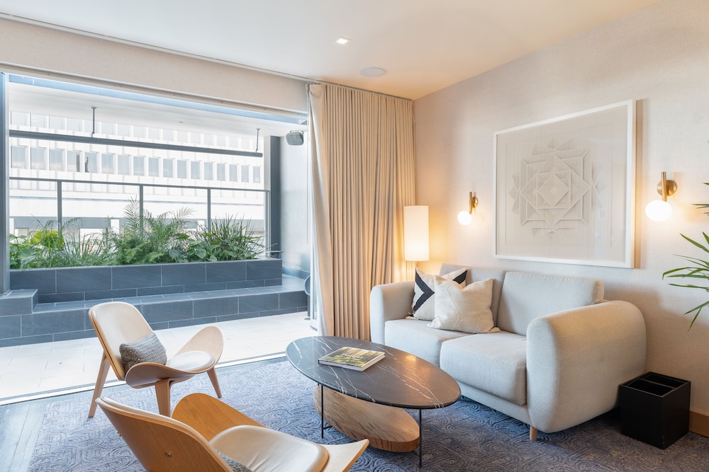 Kimpton Hotel Wilshire by IHG