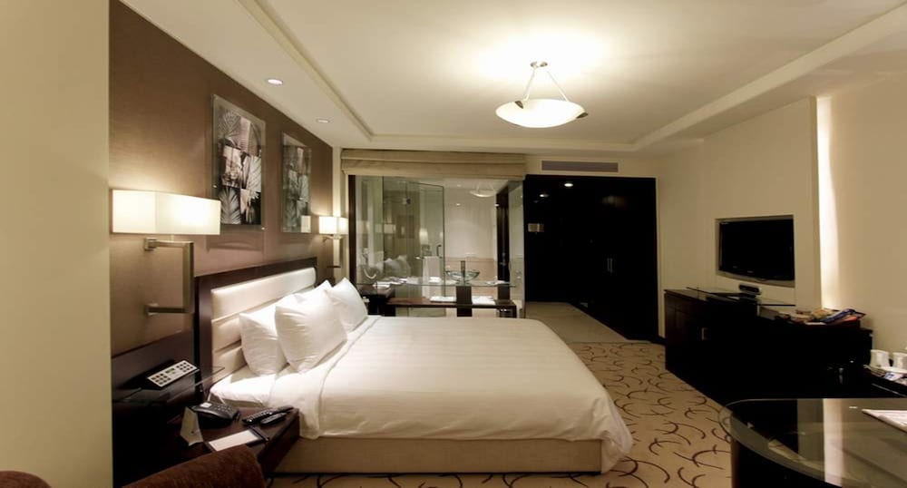Lemon Tree Premier 2, Leisure Valley, Gurugram