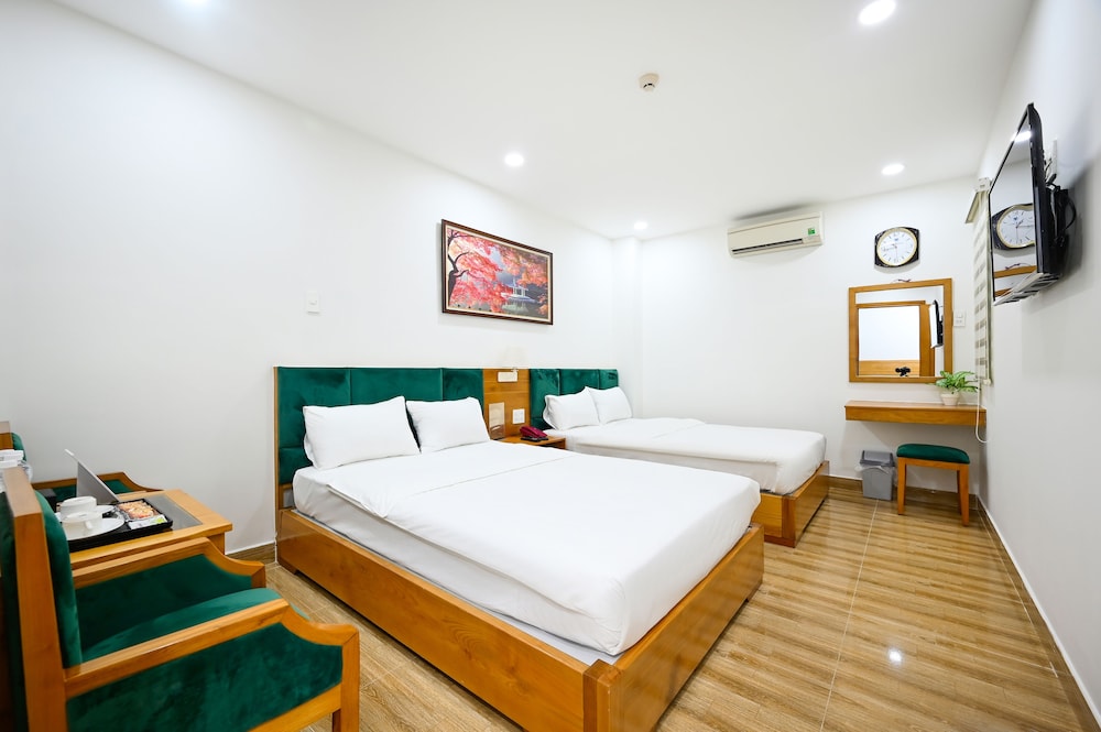 Vivian Hotel Saigon Airport