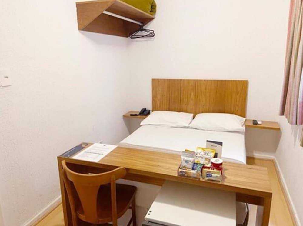 Rojas All Suites Hotel
