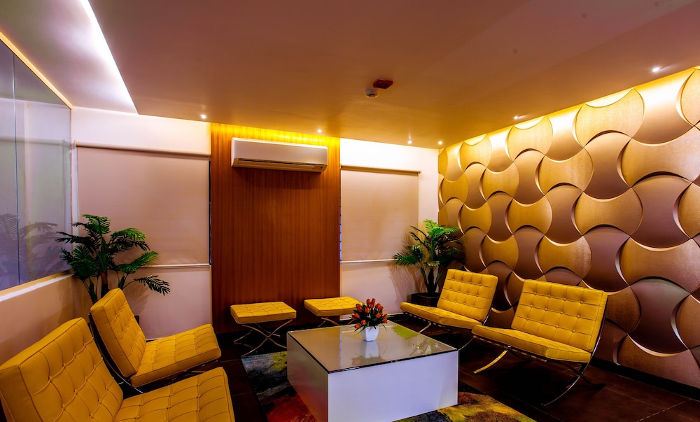 OYO 623 Northern Suites