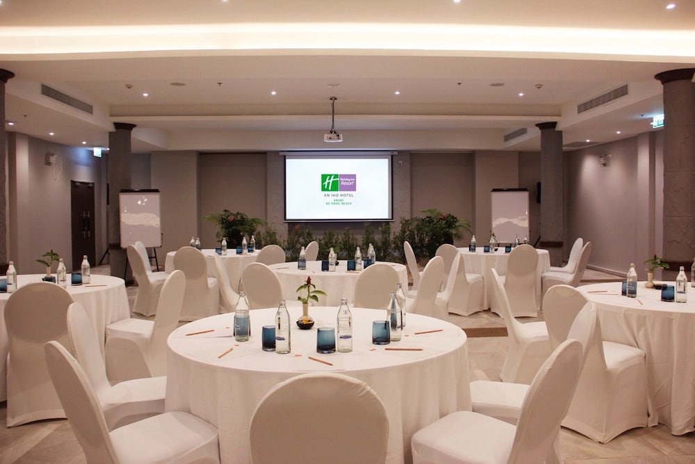 Holiday Inn Resort Krabi Ao Nang Beach by IHG