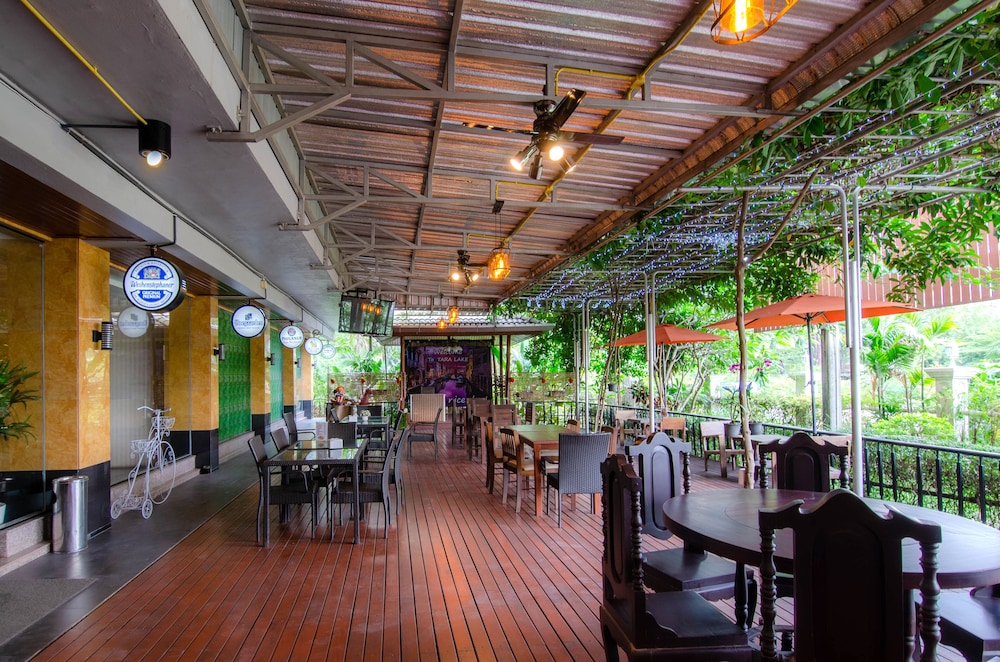 Tara Lake Hotel
