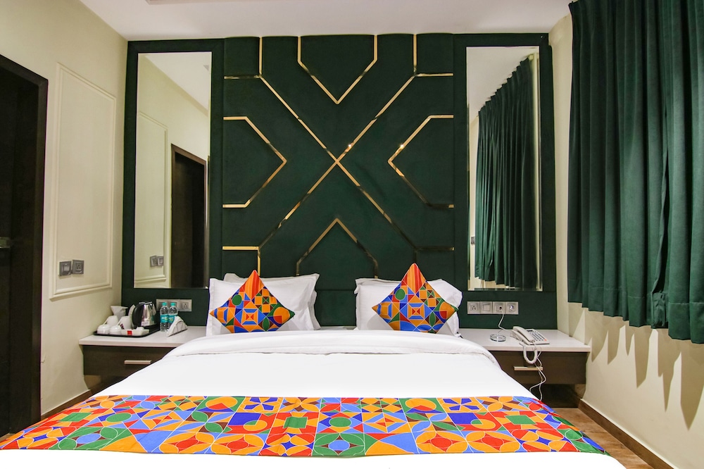 FabHotel Prime K9 Crown