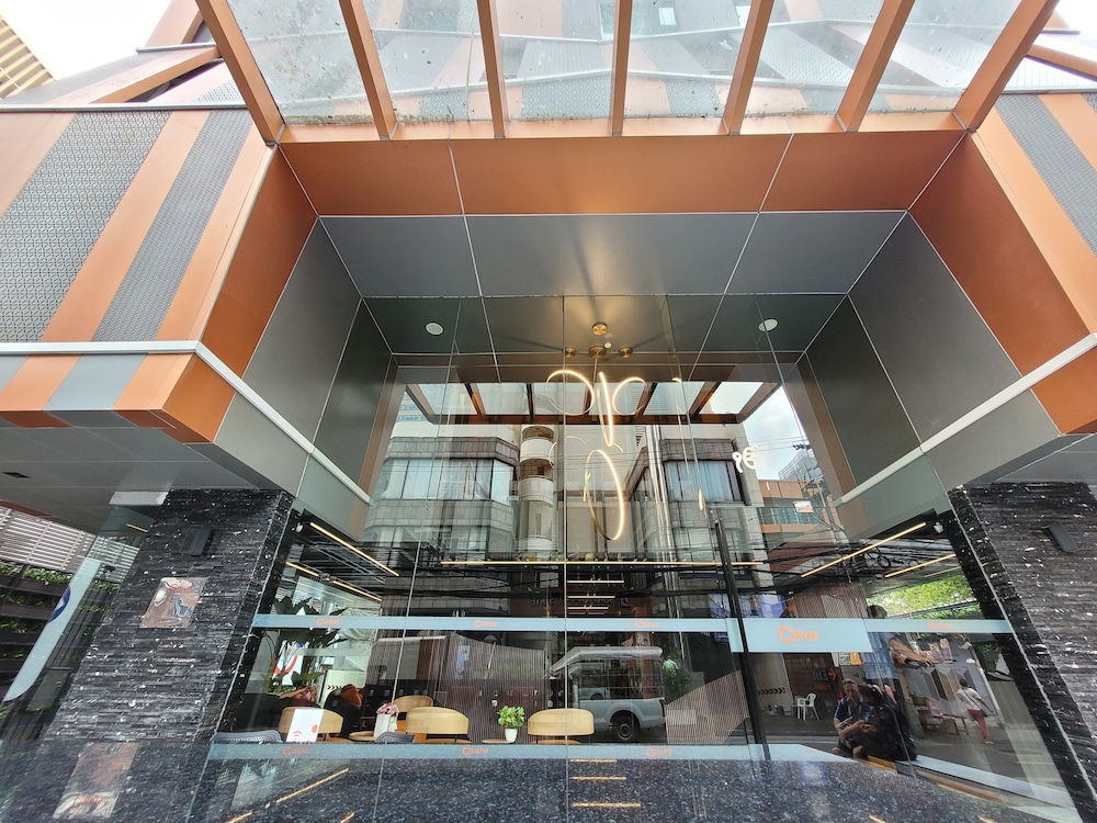 Citrus Sukhumvit 13 Nana Bangkok by Compass Hospitality
