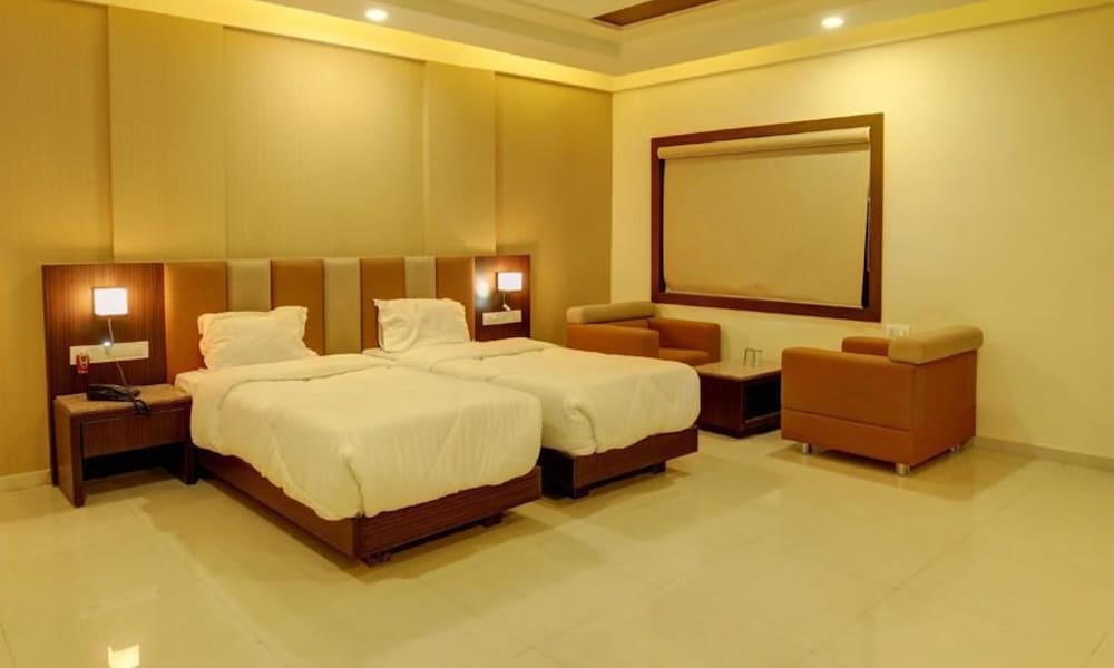  Hotel Keshwara's Residency