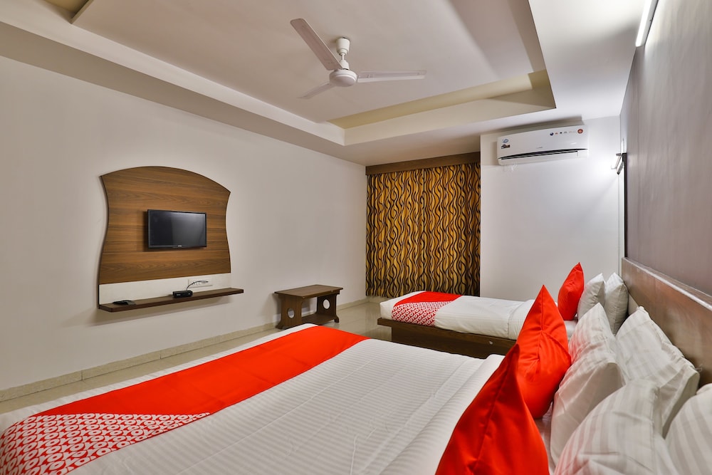 Hotel Tirupati