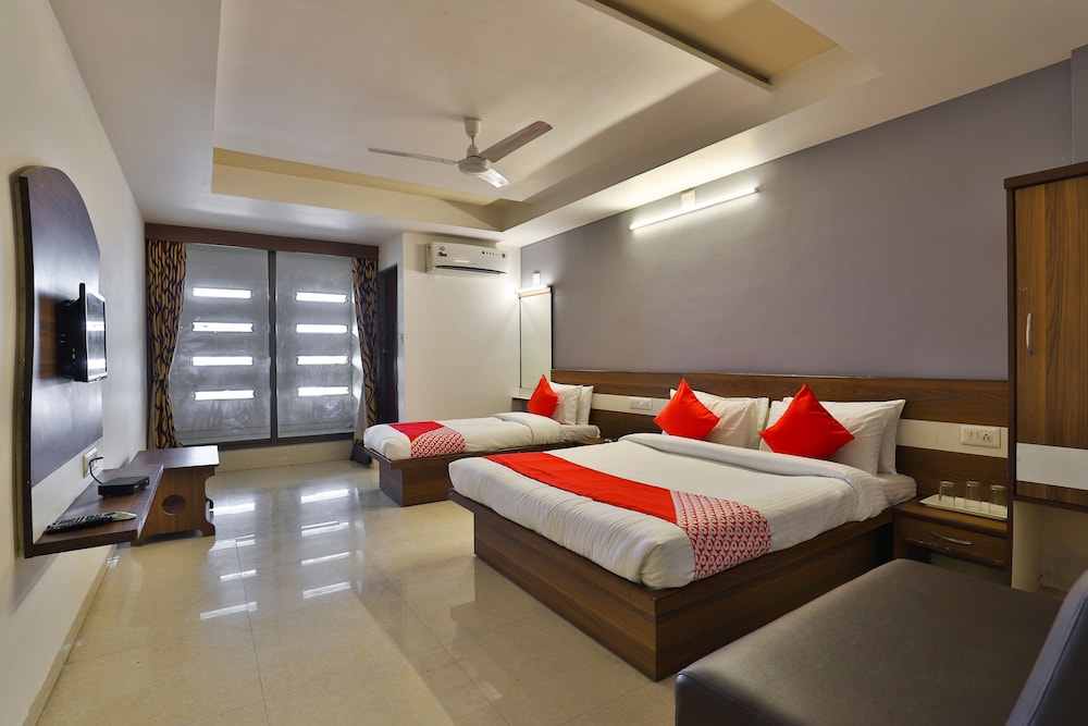 Hotel Tirupati