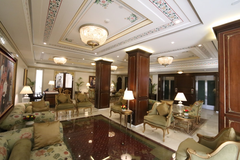 Taj Fateh Prakash Palace