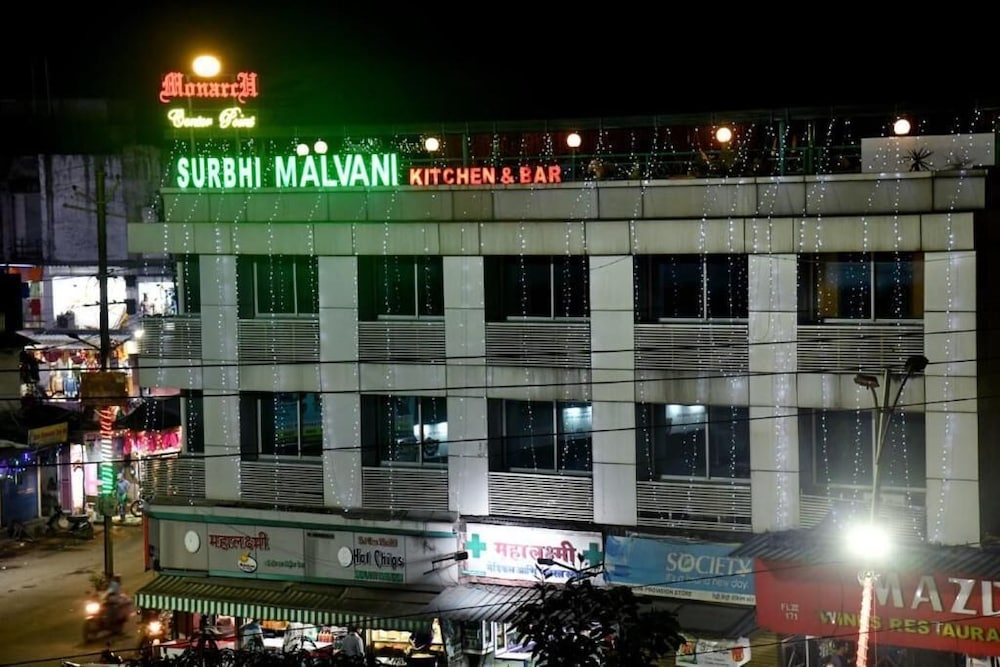 Hotel Monarch Center Point Near Dahanu Beach, Bordi - Dahanu