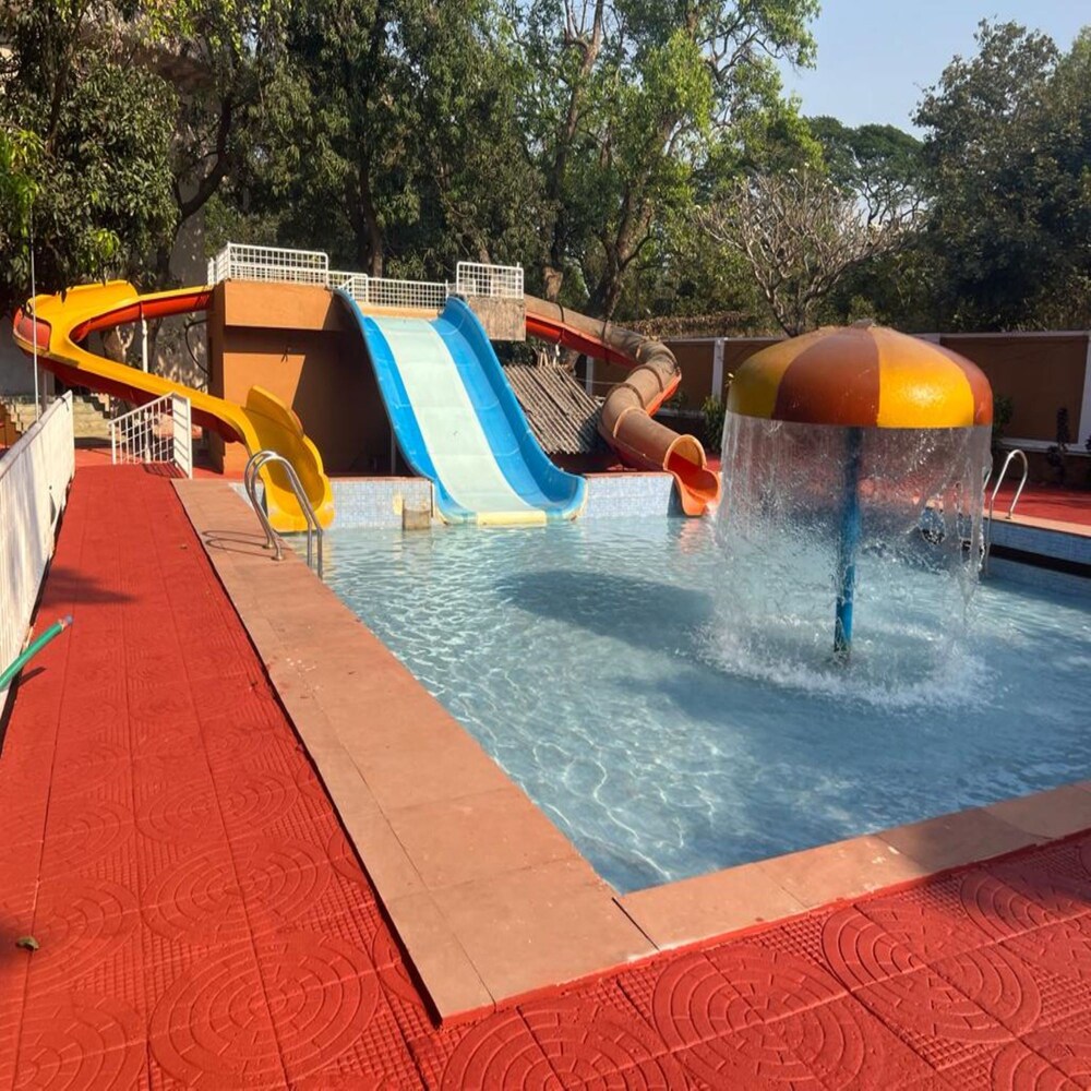 Aron Resort Lonavala Near Old Mumbai Pune Highway