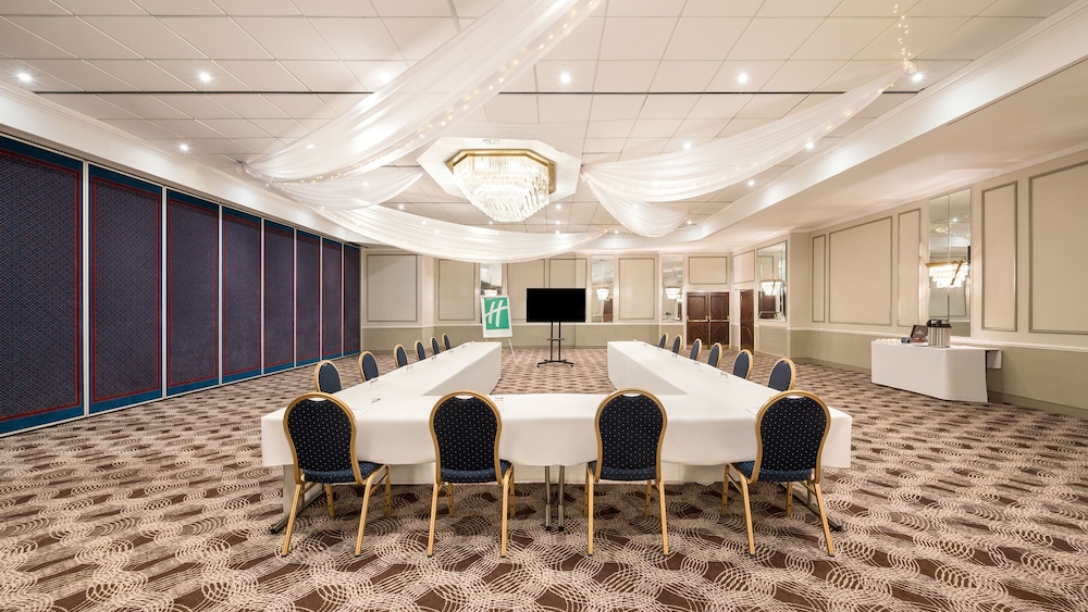 Holiday Inn Brighton Seafront by IHG