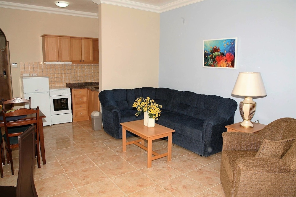 Ulysses Aparthotel